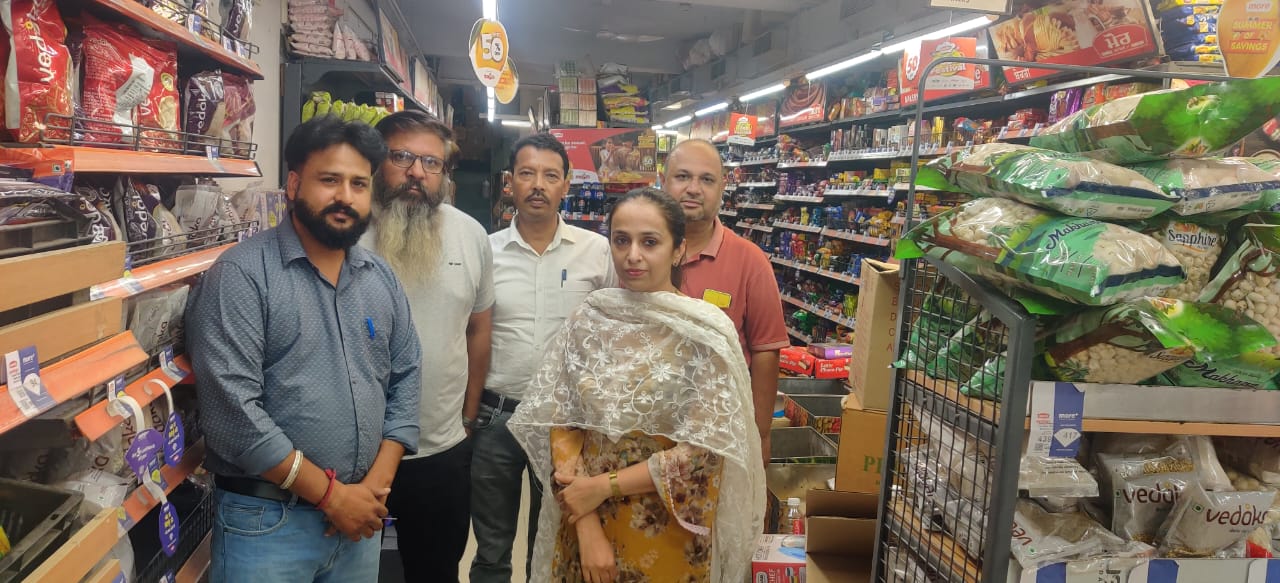 Do not sell any goods in bulk to consumers: Harveen Kaur.